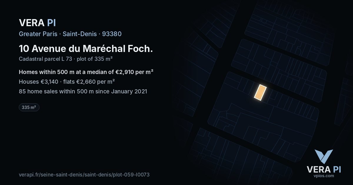 10 Avenue du Maréchal Foch, Saint-Denis at night – the plot lit, the parcels around coloured by the prices near them