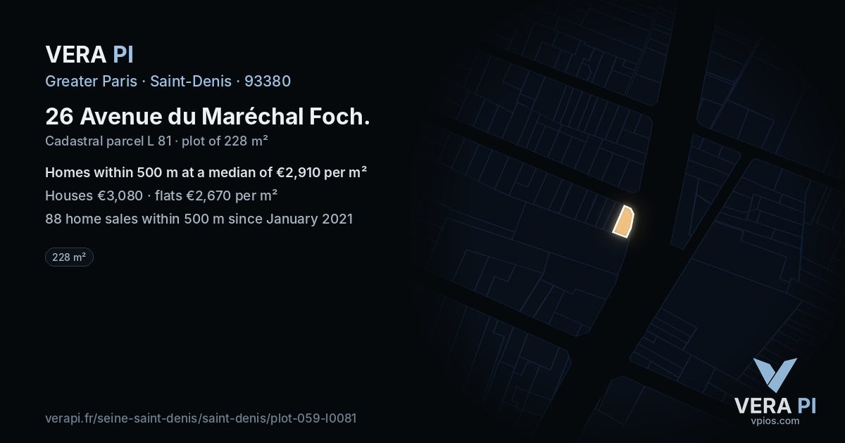 26 Avenue du Maréchal Foch, Saint-Denis at night – the plot lit, the parcels around coloured by the prices near them