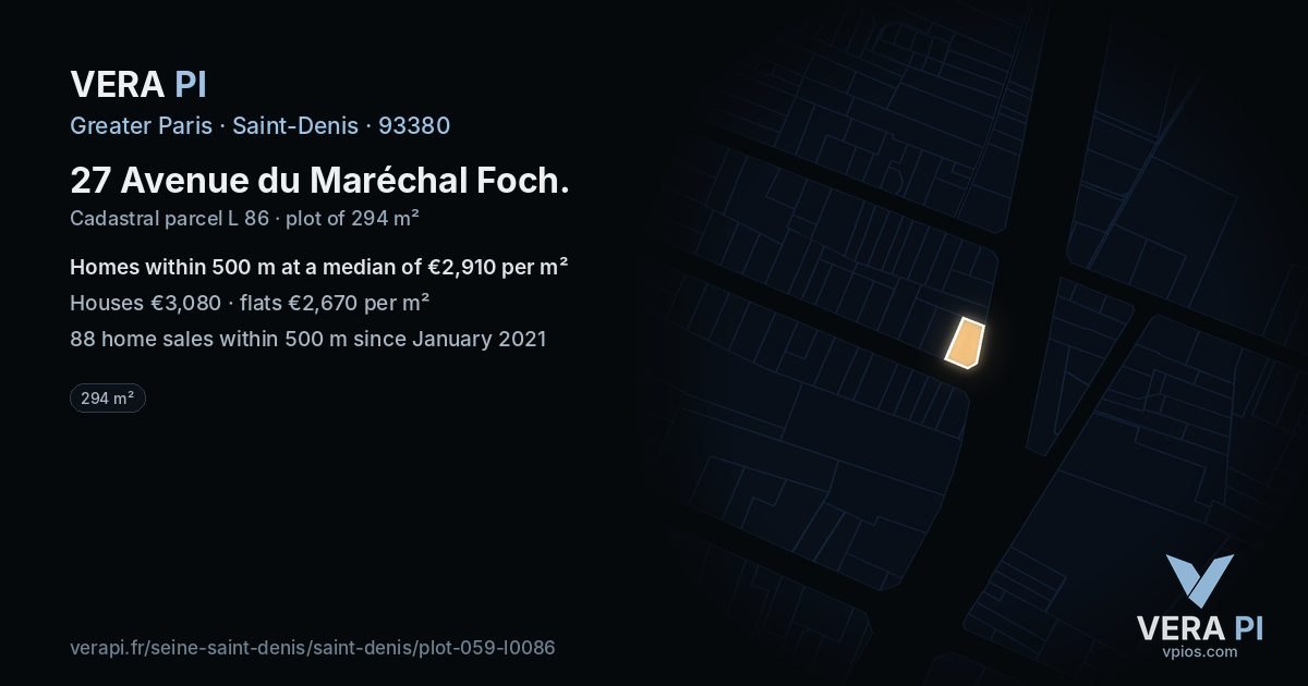 27 Avenue du Maréchal Foch, Saint-Denis at night – the plot lit, the parcels around coloured by the prices near them