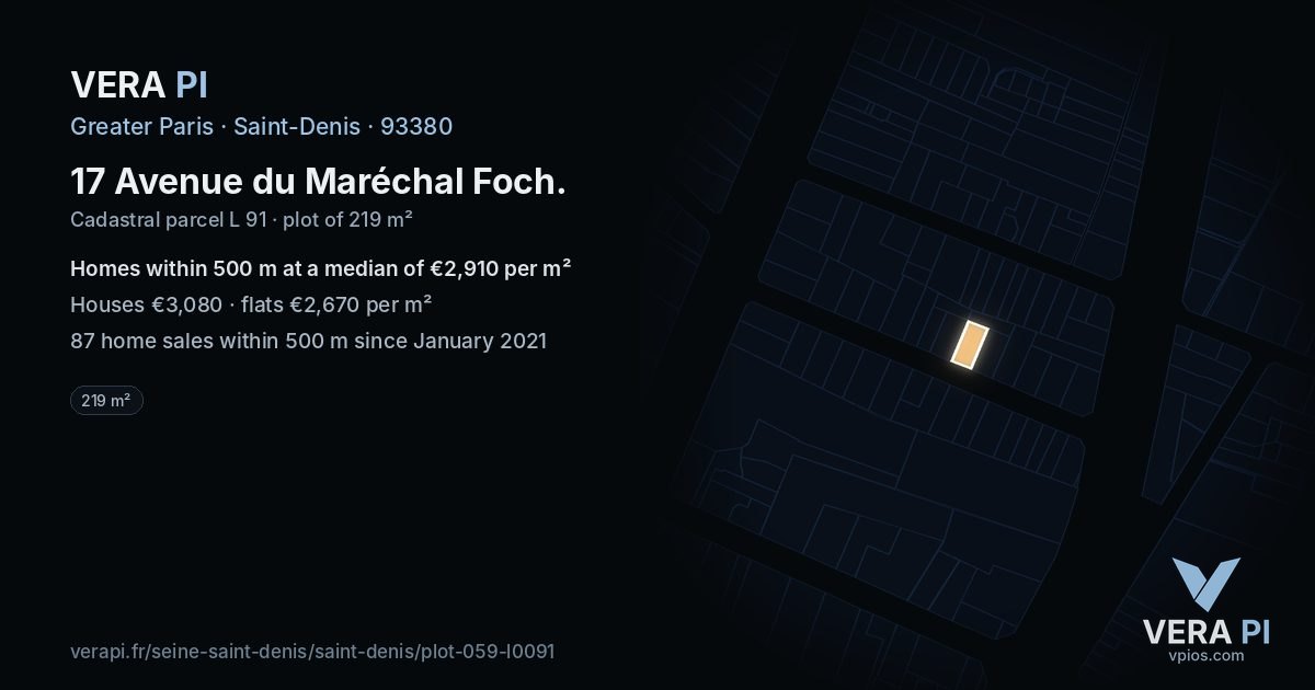 17 Avenue du Maréchal Foch, Saint-Denis at night – the plot lit, the parcels around coloured by the prices near them