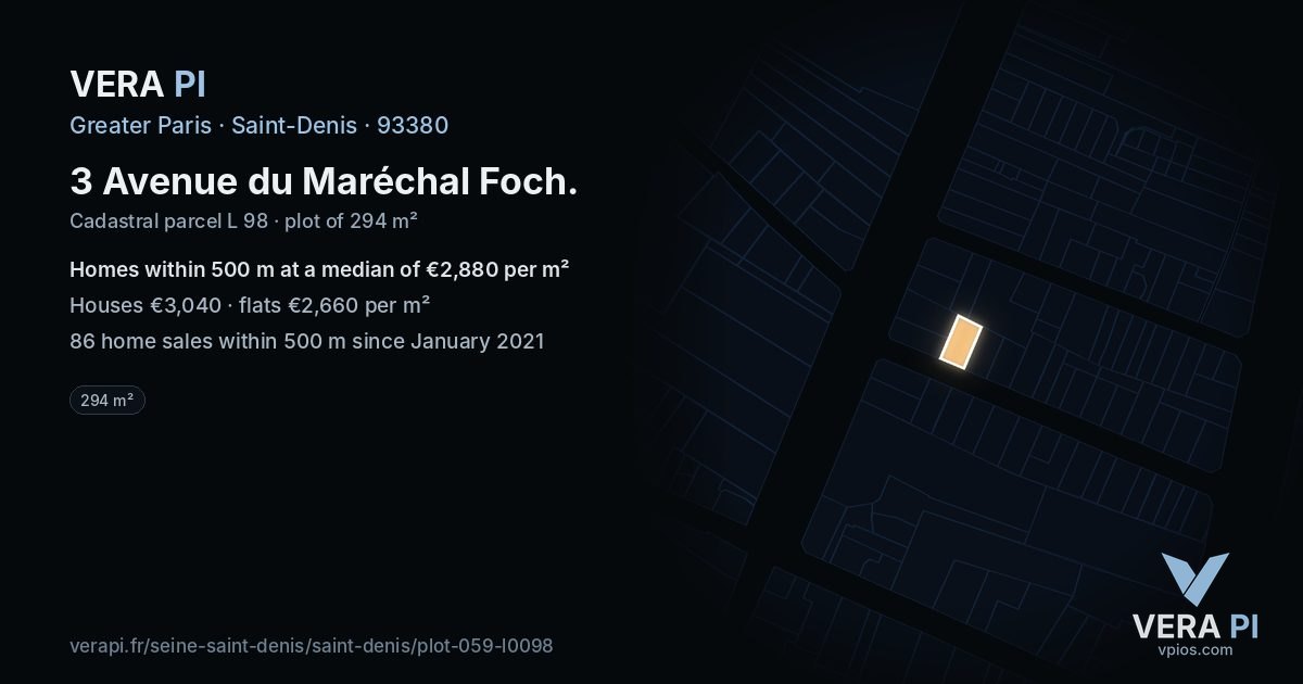 3 Avenue du Maréchal Foch, Saint-Denis at night – the plot lit, the parcels around coloured by the prices near them