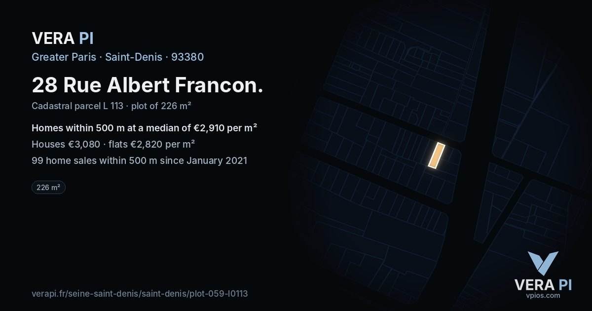 28 Rue Albert Francon, Saint-Denis at night – the plot lit, the parcels around coloured by the prices near them