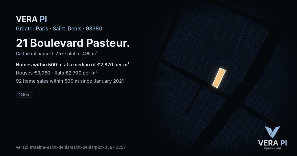 21 Boulevard Pasteur, Saint-Denis at night – the plot lit, the parcels around coloured by the prices near them