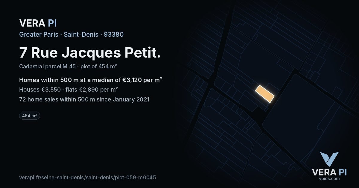 7 Rue Jacques Petit, Saint-Denis at night – the plot lit, the parcels around coloured by the prices near them