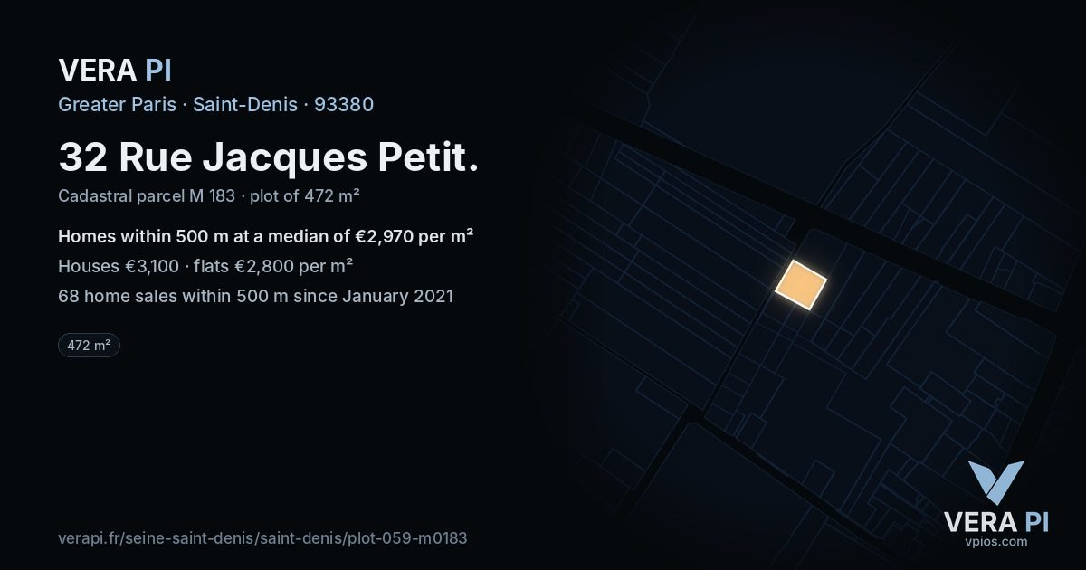 32 Rue Jacques Petit, Saint-Denis at night – the plot lit, the parcels around coloured by the prices near them