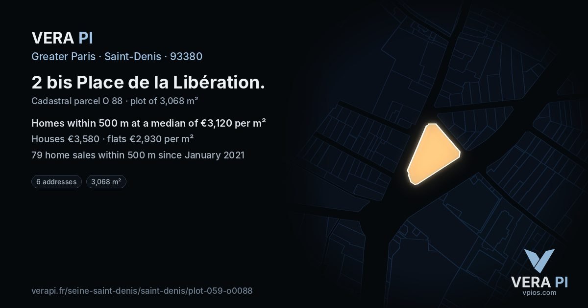 2 bis Place de la Libération, Saint-Denis at night – the plot lit, the parcels around coloured by the prices near them