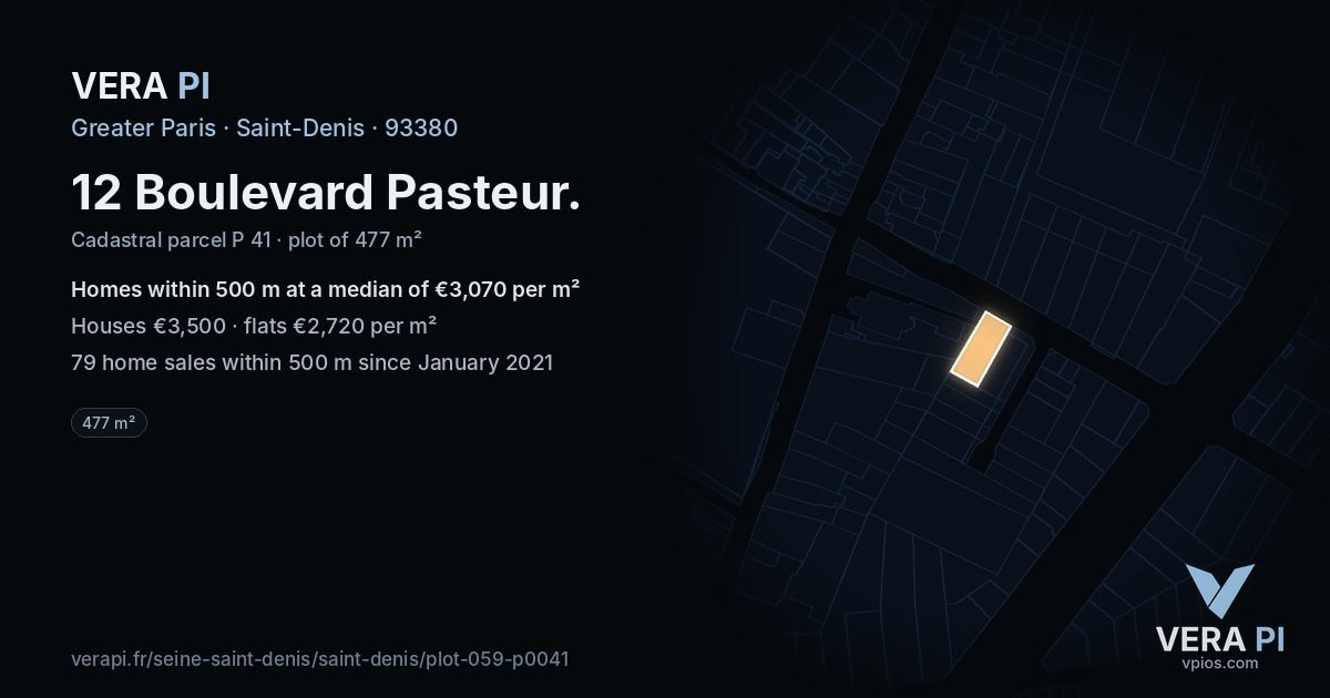12 Boulevard Pasteur, Saint-Denis at night – the plot lit, the parcels around coloured by the prices near them