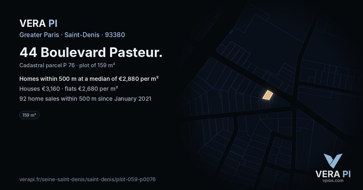 44 Boulevard Pasteur, Saint-Denis at night – the plot lit, the parcels around coloured by the prices near them