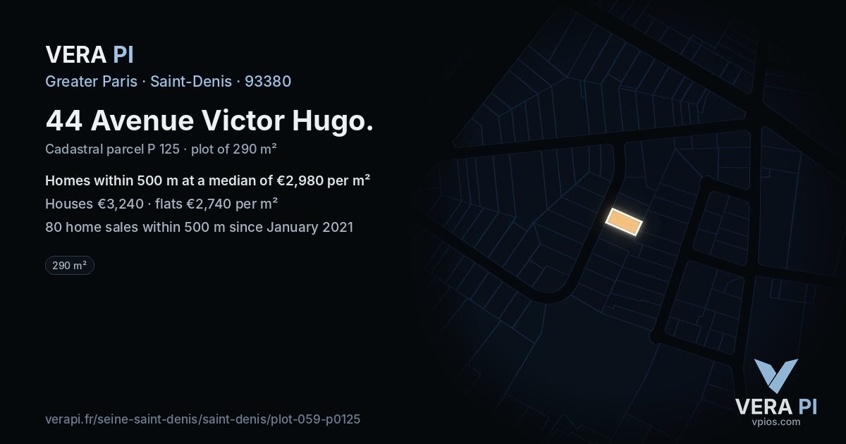 44 Avenue Victor Hugo, Saint-Denis at night – the plot lit, the parcels around coloured by the prices near them