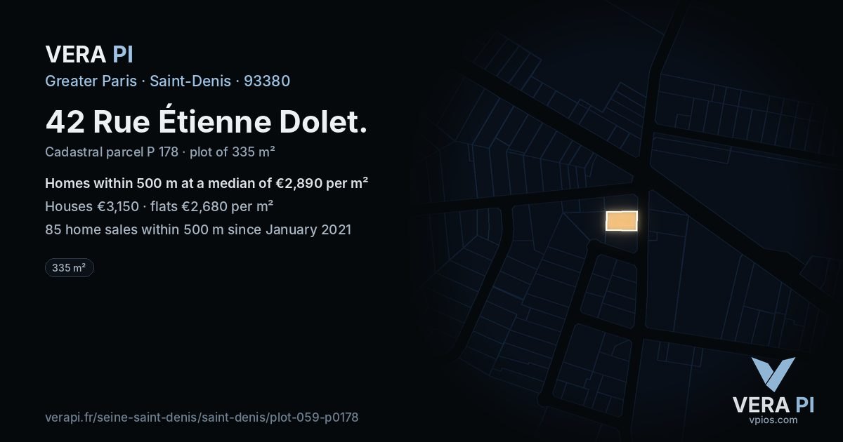 42 Rue Étienne Dolet, Saint-Denis at night – the plot lit, the parcels around coloured by the prices near them