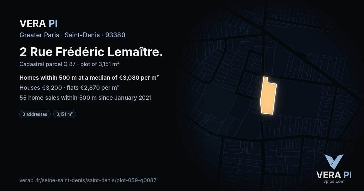 2 Rue Frédéric Lemaître, Saint-Denis at night – the plot lit, the parcels around coloured by the prices near them