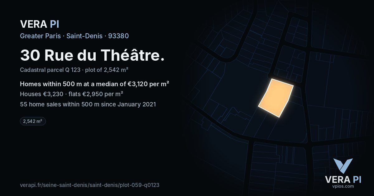 30 Rue du Théâtre, Saint-Denis at night – the plot lit, the parcels around coloured by the prices near them