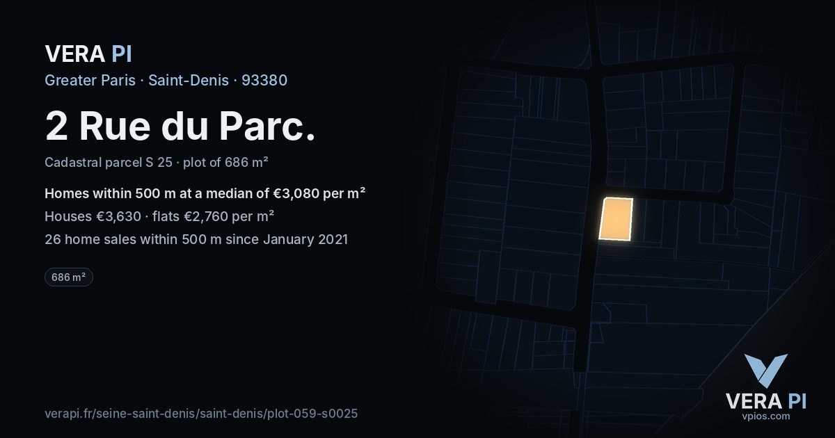 2 Rue du Parc, Saint-Denis at night – the plot lit, the parcels around coloured by the prices near them
