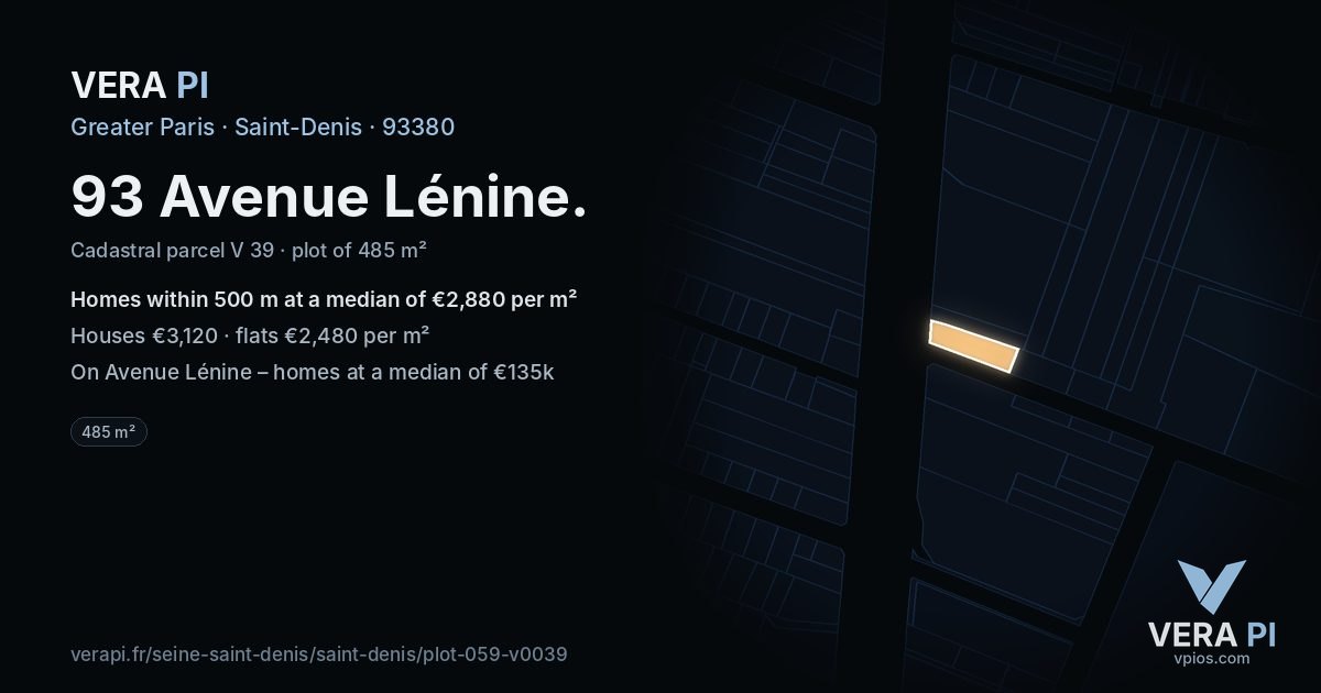 93 Avenue Lénine, Saint-Denis at night – the plot lit, the parcels around coloured by the prices near them