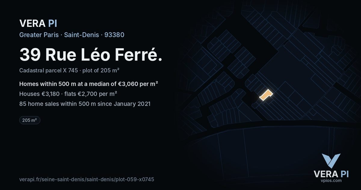 39 Rue Léo Ferré, Saint-Denis at night – the plot lit, the parcels around coloured by the prices near them