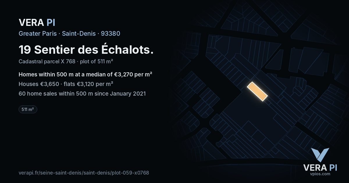 19 Sentier des Échalots, Saint-Denis at night – the plot lit, the parcels around coloured by the prices near them