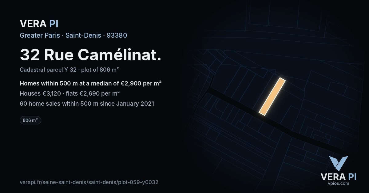 32 Rue Camélinat, Saint-Denis at night – the plot lit, the parcels around coloured by the prices near them