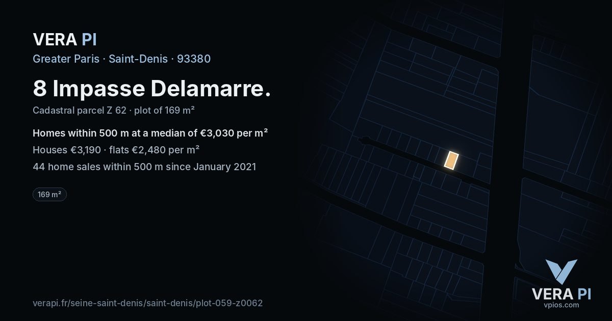 8 Impasse Delamarre, Saint-Denis at night – the plot lit, the parcels around coloured by the prices near them