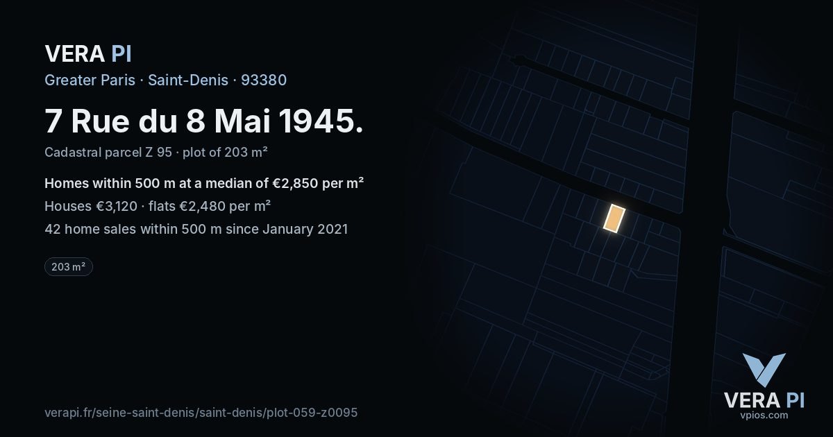 7 Rue du 8 Mai 1945, Saint-Denis at night – the plot lit, the parcels around coloured by the prices near them