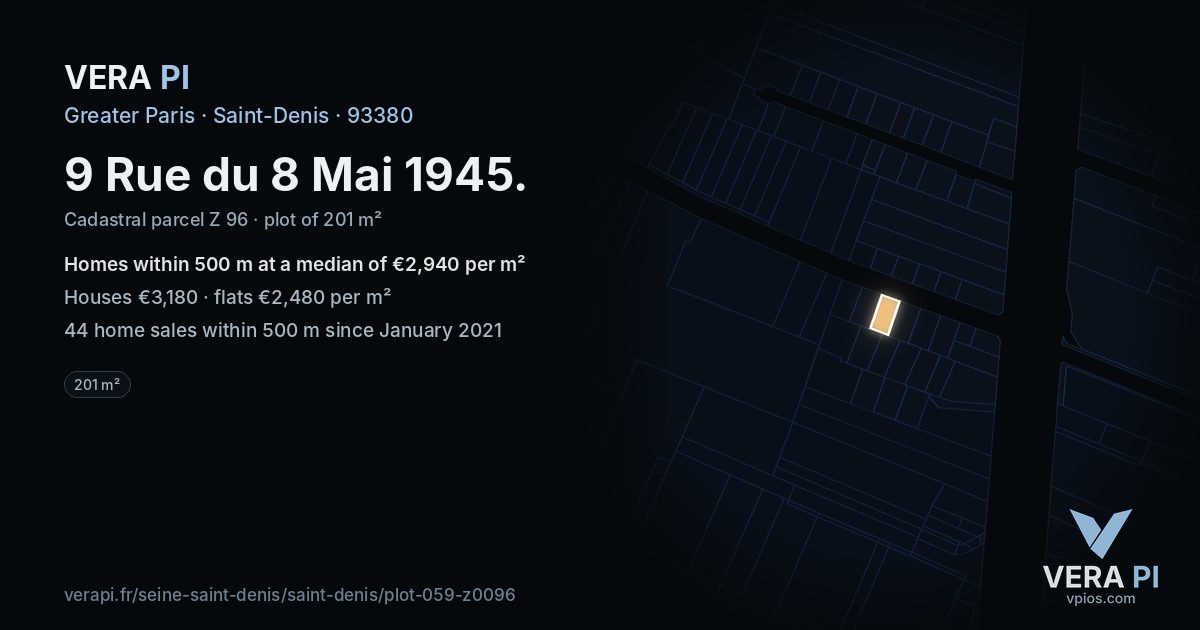 9 Rue du 8 Mai 1945, Saint-Denis at night – the plot lit, the parcels around coloured by the prices near them