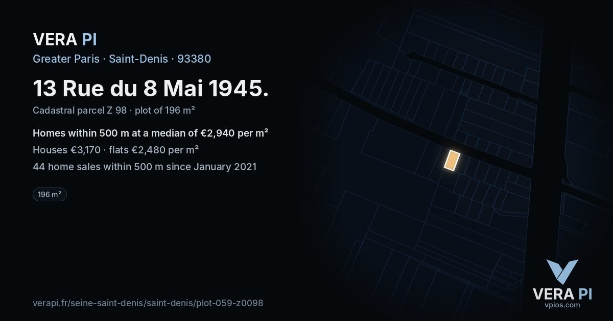 13 Rue du 8 Mai 1945, Saint-Denis at night – the plot lit, the parcels around coloured by the prices near them