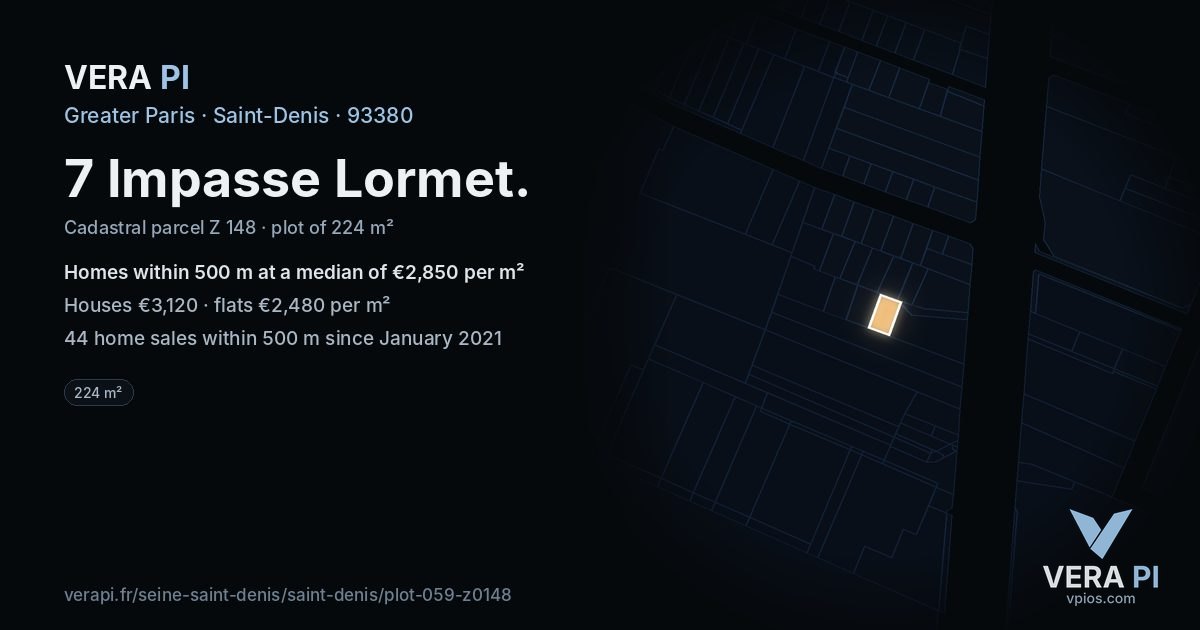 7 Impasse Lormet, Saint-Denis at night – the plot lit, the parcels around coloured by the prices near them
