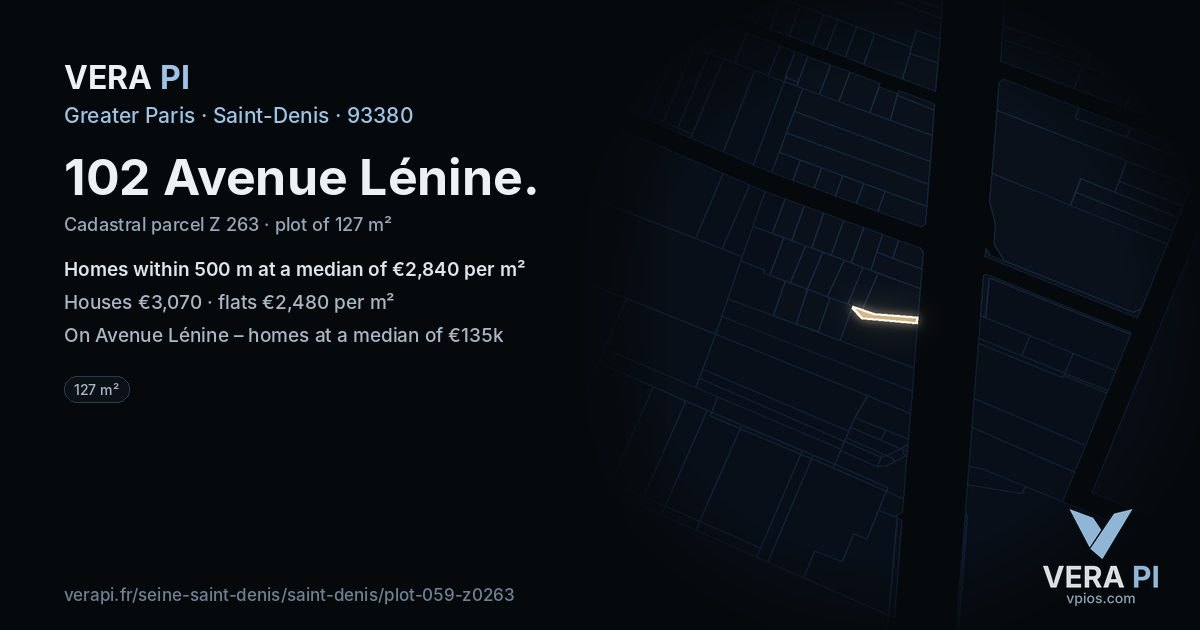 102 Avenue Lénine, Saint-Denis at night – the plot lit, the parcels around coloured by the prices near them