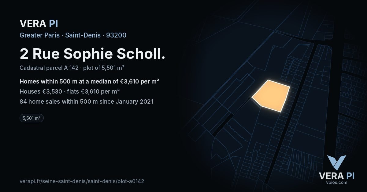 2 Rue Sophie Scholl, Saint-Denis at night – the plot lit, the parcels around coloured by the prices near them