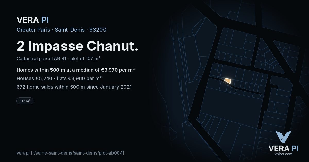 2 Impasse Chanut, Saint-Denis at night – the plot lit, the parcels around coloured by the prices near them