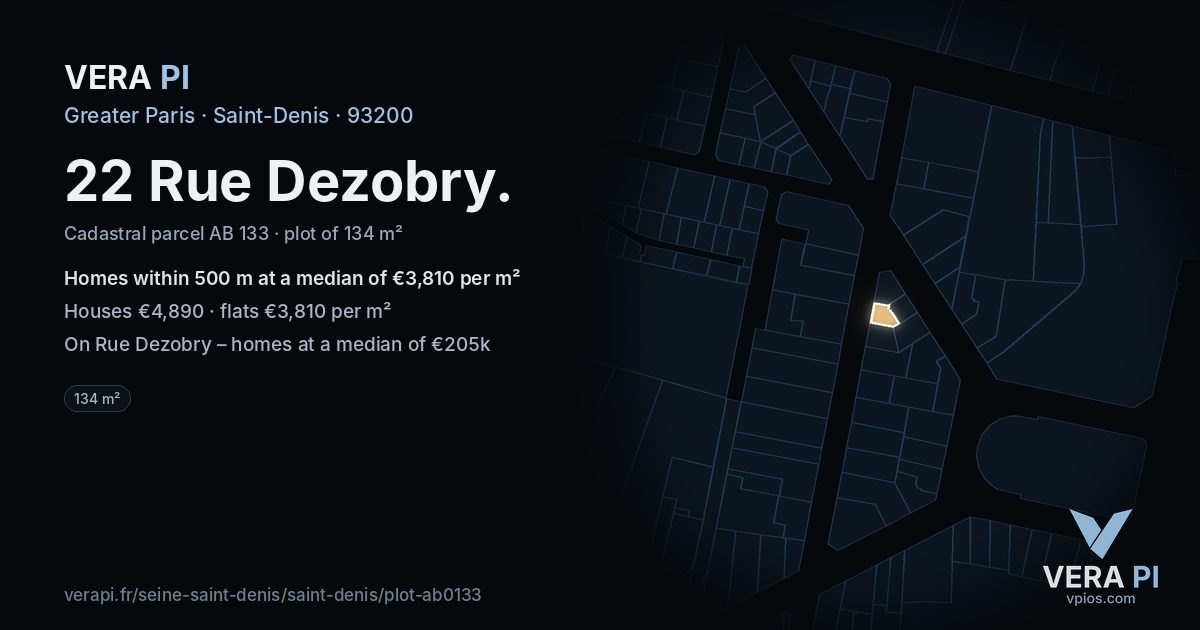 22 Rue Dezobry, Saint-Denis at night – the plot lit, the parcels around coloured by the prices near them