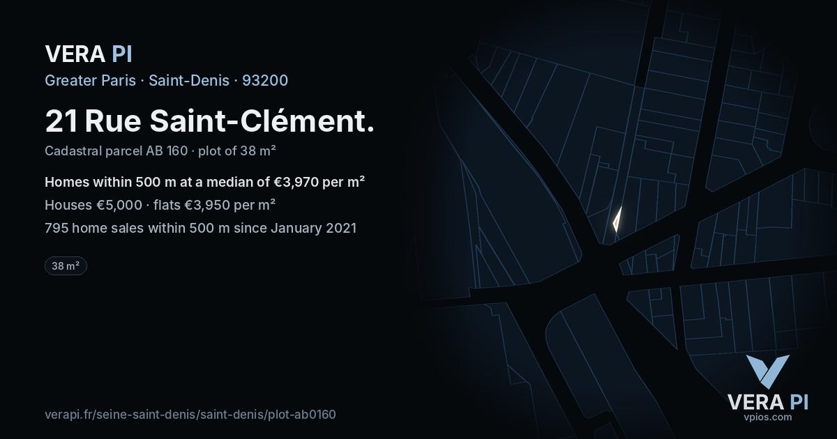 21 Rue Saint-Clément, Saint-Denis at night – the plot lit, the parcels around coloured by the prices near them