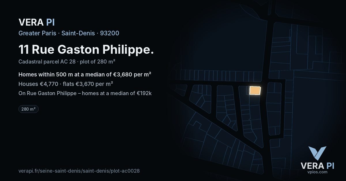 11 Rue Gaston Philippe, Saint-Denis at night – the plot lit, the parcels around coloured by the prices near them