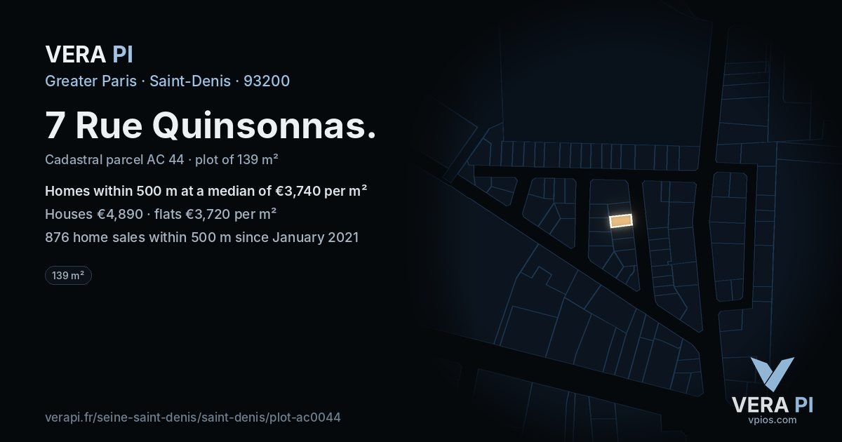 7 Rue Quinsonnas, Saint-Denis at night – the plot lit, the parcels around coloured by the prices near them