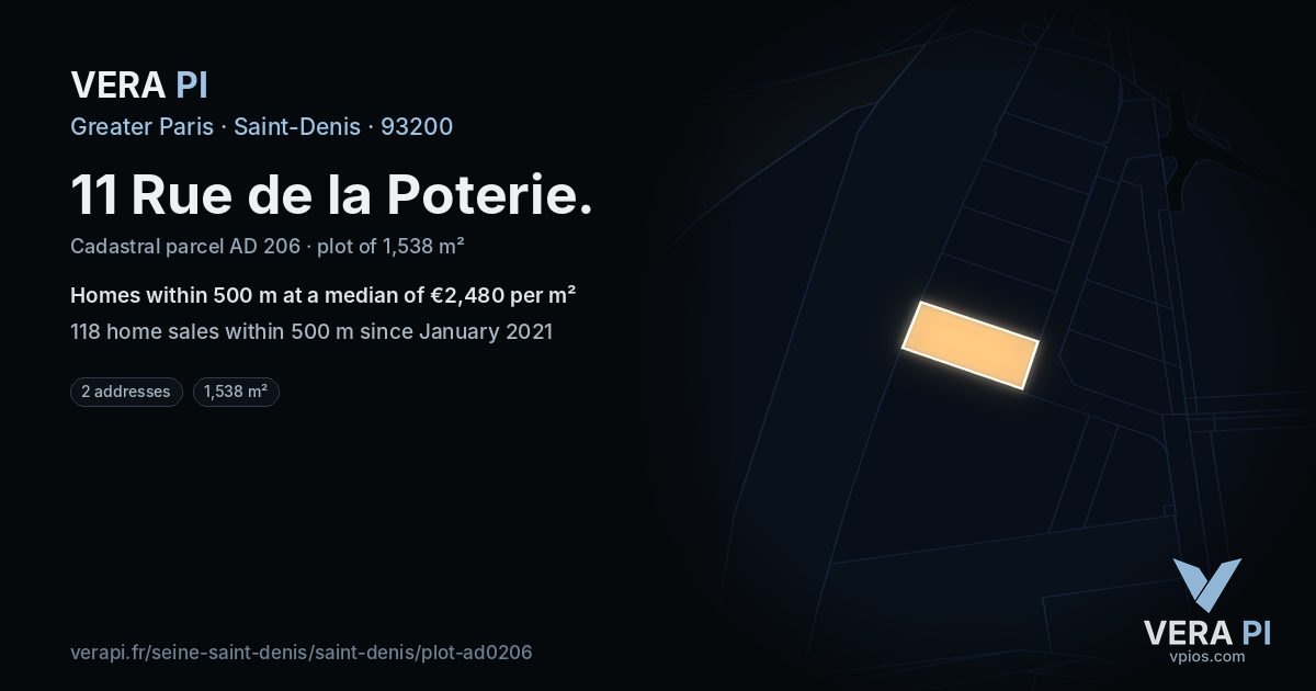 11 Rue de la Poterie, Saint-Denis at night – the plot lit, the parcels around coloured by the prices near them
