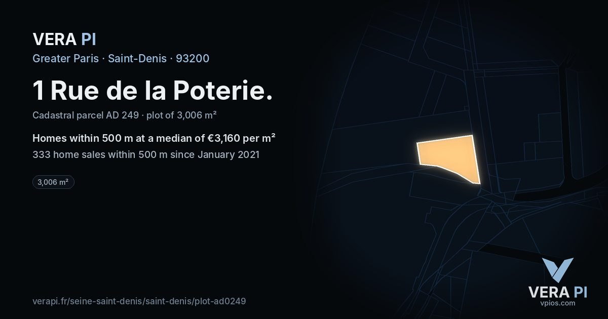 1 Rue de la Poterie, Saint-Denis at night – the plot lit, the parcels around coloured by the prices near them