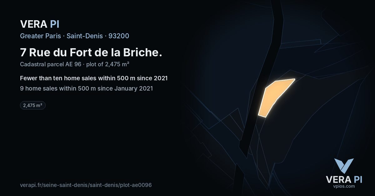 7 Rue du Fort de la Briche, Saint-Denis at night – the plot lit, the parcels around coloured by the prices near them