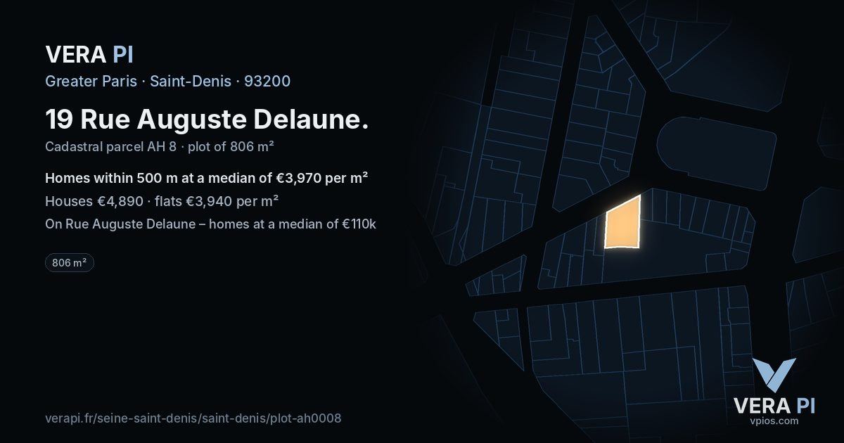 19 Rue Auguste Delaune, Saint-Denis at night – the plot lit, the parcels around coloured by the prices near them