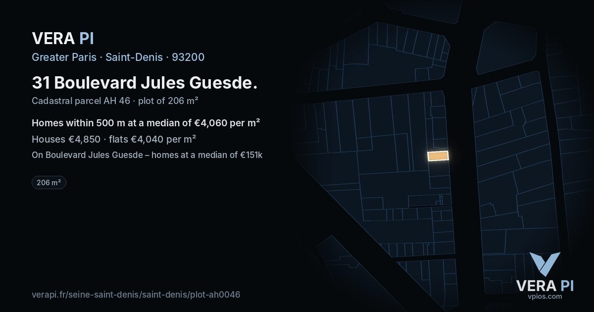 31 Boulevard Jules Guesde, Saint-Denis at night – the plot lit, the parcels around coloured by the prices near them