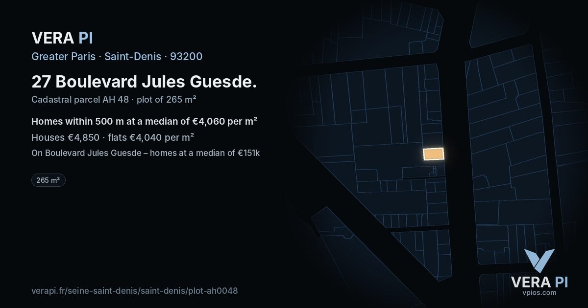 27 Boulevard Jules Guesde, Saint-Denis at night – the plot lit, the parcels around coloured by the prices near them