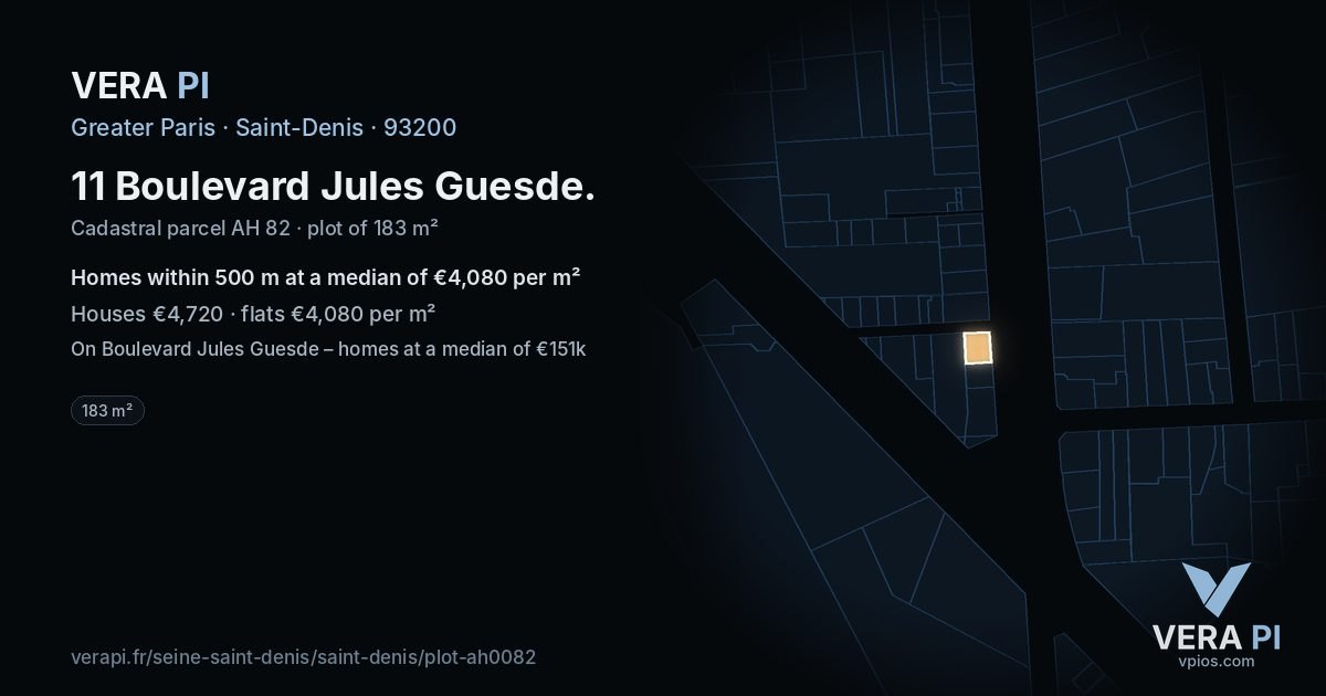 11 Boulevard Jules Guesde, Saint-Denis at night – the plot lit, the parcels around coloured by the prices near them