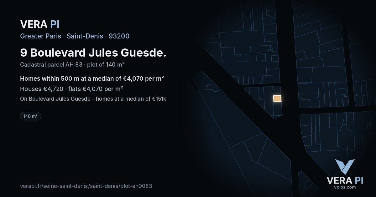9 Boulevard Jules Guesde, Saint-Denis at night – the plot lit, the parcels around coloured by the prices near them