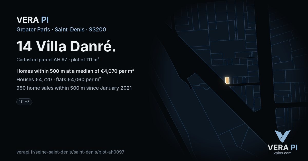 14 Villa Danré, Saint-Denis at night – the plot lit, the parcels around coloured by the prices near them