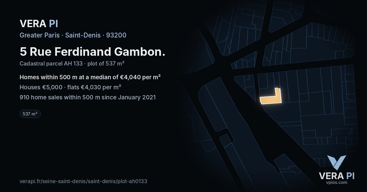 5 Rue Ferdinand Gambon, Saint-Denis at night – the plot lit, the parcels around coloured by the prices near them