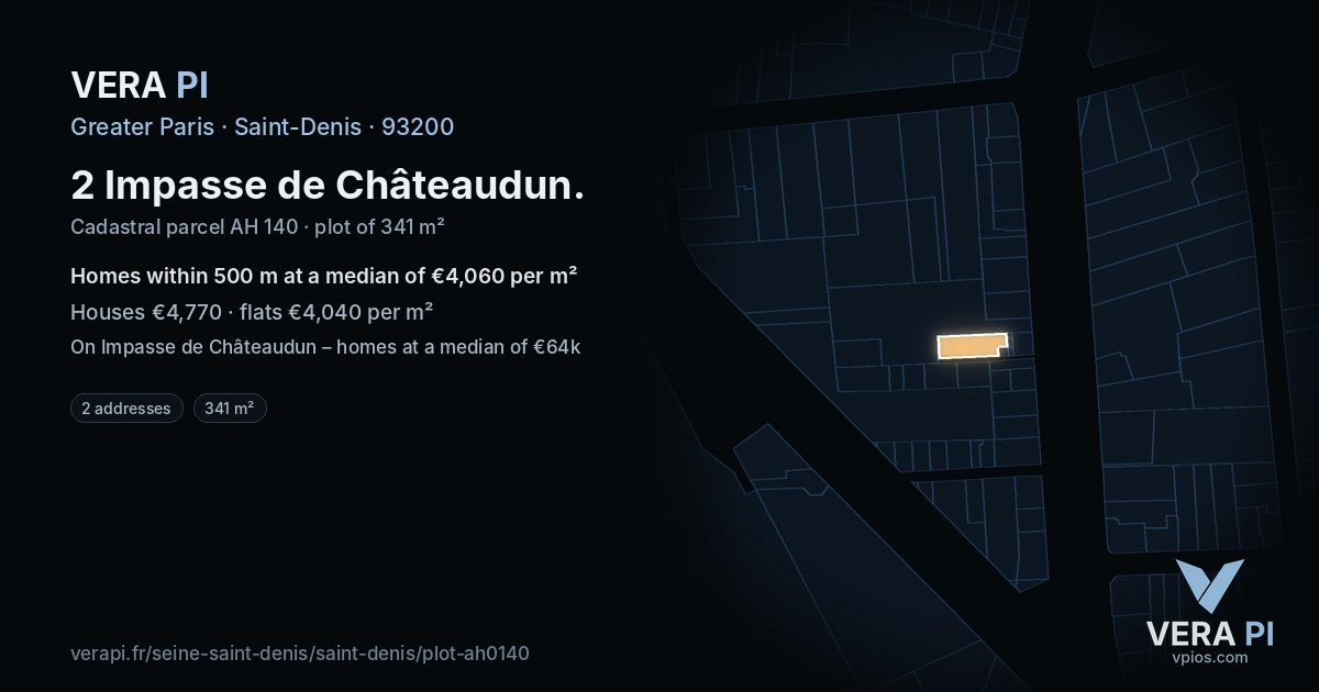 2 Impasse de Châteaudun, Saint-Denis at night – the plot lit, the parcels around coloured by the prices near them