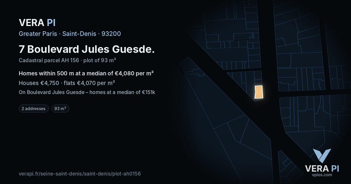 7 Boulevard Jules Guesde, Saint-Denis at night – the plot lit, the parcels around coloured by the prices near them