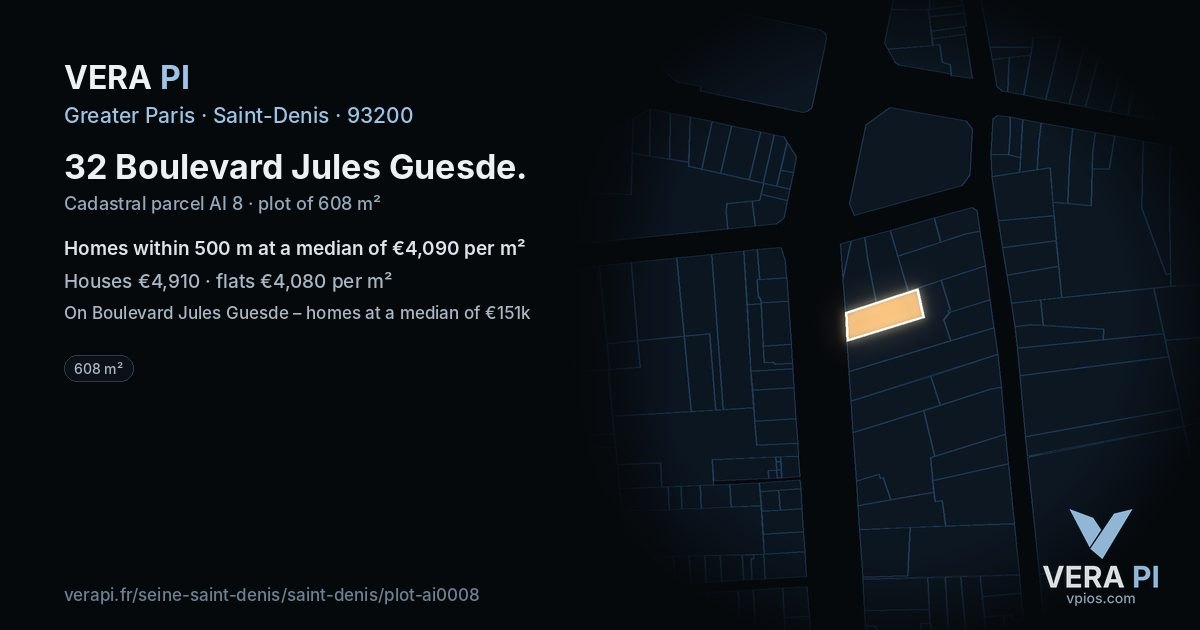 32 Boulevard Jules Guesde, Saint-Denis at night – the plot lit, the parcels around coloured by the prices near them