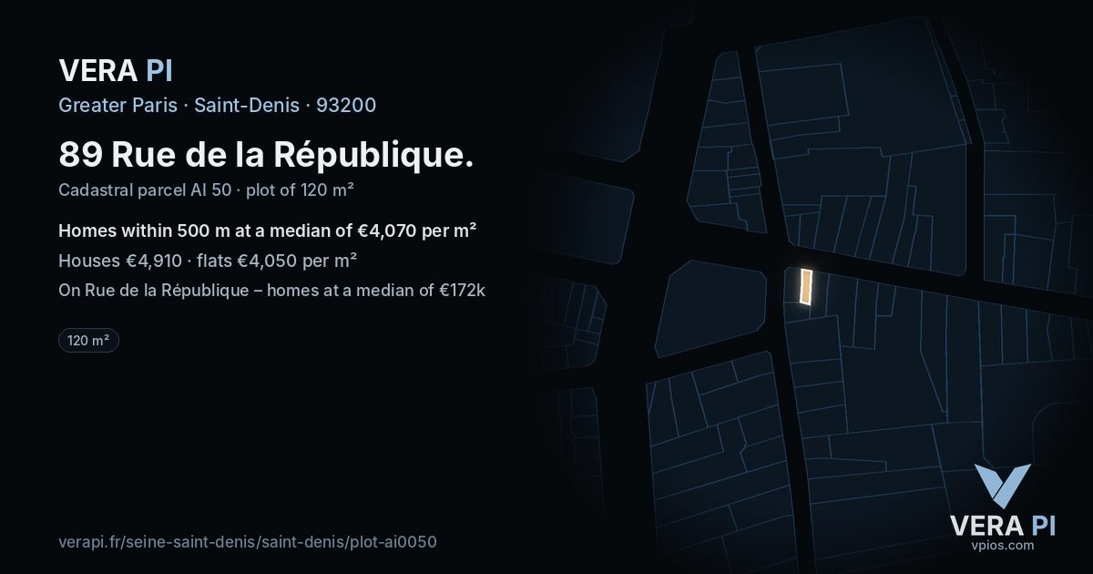 89 Rue de la République, Saint-Denis at night – the plot lit, the parcels around coloured by the prices near them