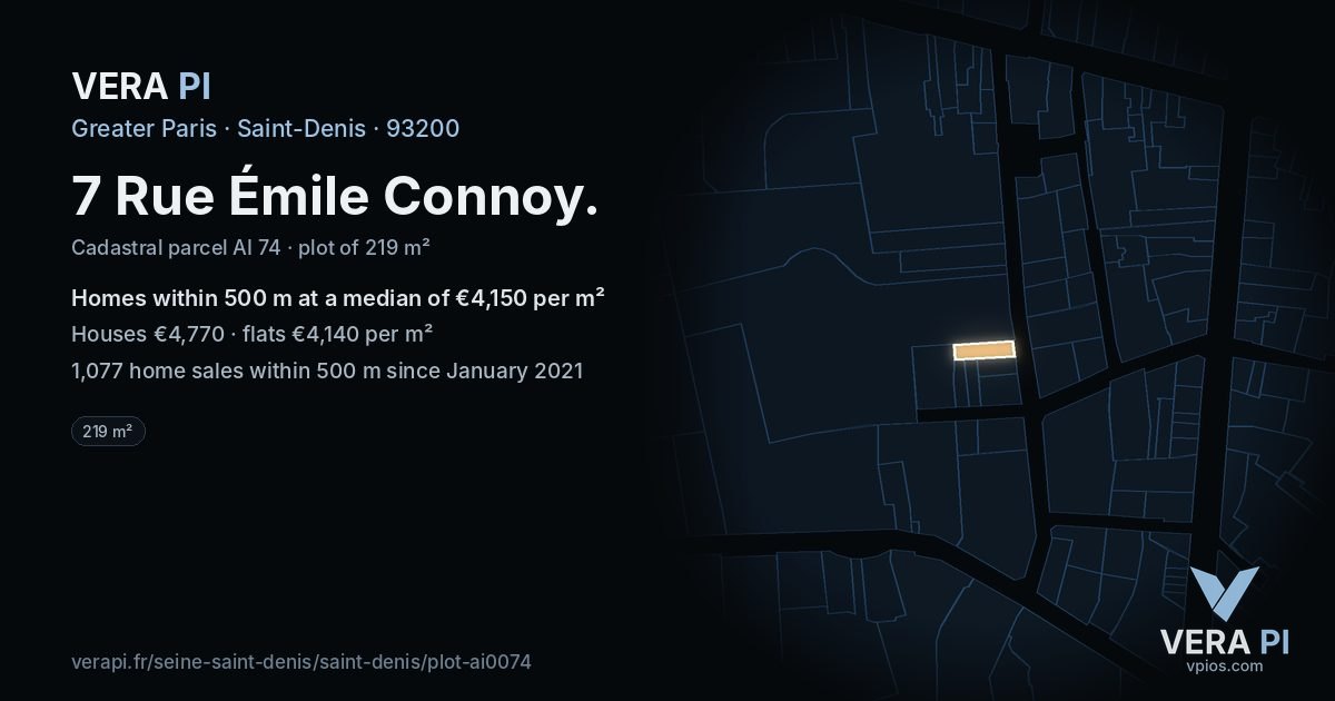 7 Rue Émile Connoy, Saint-Denis at night – the plot lit, the parcels around coloured by the prices near them