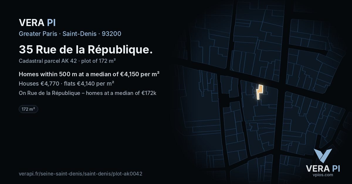 35 Rue de la République, Saint-Denis at night – the plot lit, the parcels around coloured by the prices near them