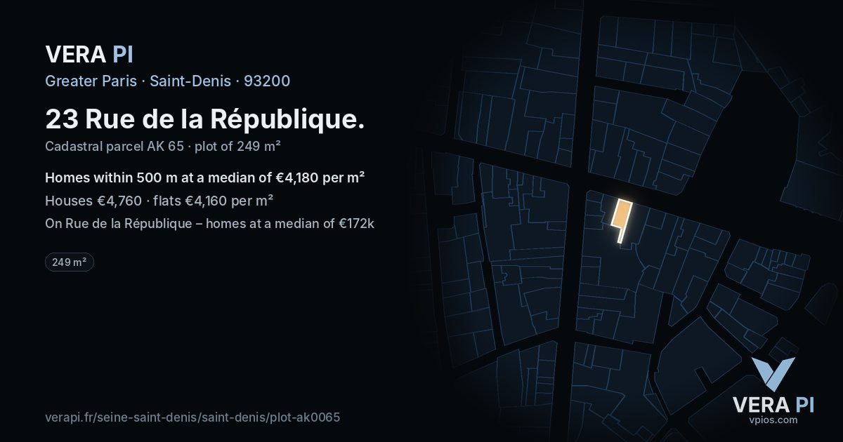 23 Rue de la République, Saint-Denis at night – the plot lit, the parcels around coloured by the prices near them